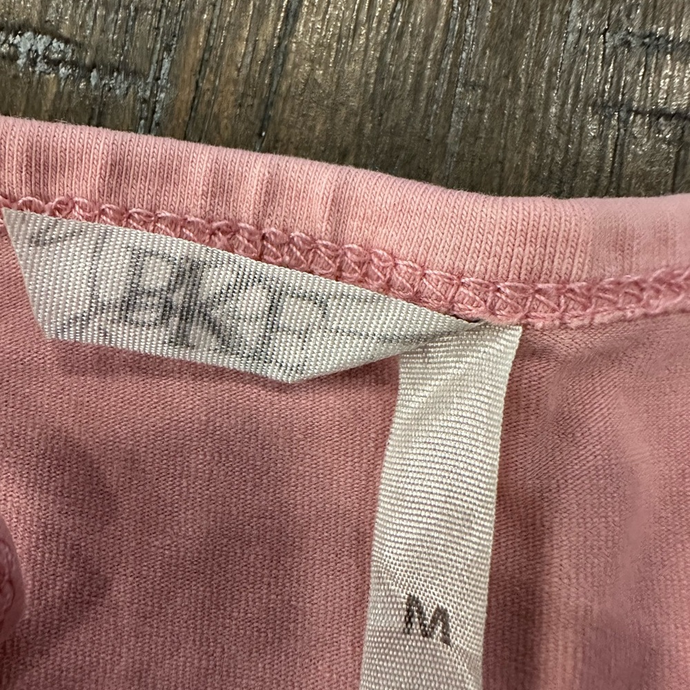 BKE 2 Pack Camisoles Size Medium - Picture 2 of 2